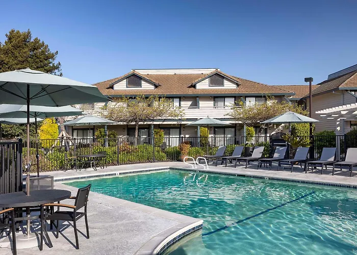 Seacliff Inn Aptos, Tapestry Collection By Hilton