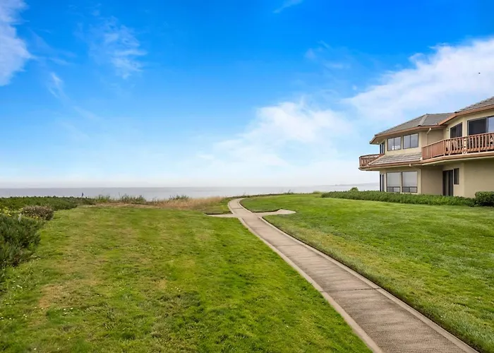 Seascape Ocean View Condo